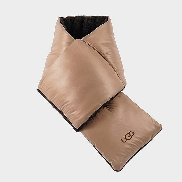 К каким аксессуарам Ugg присмотреться в этом сезоне?