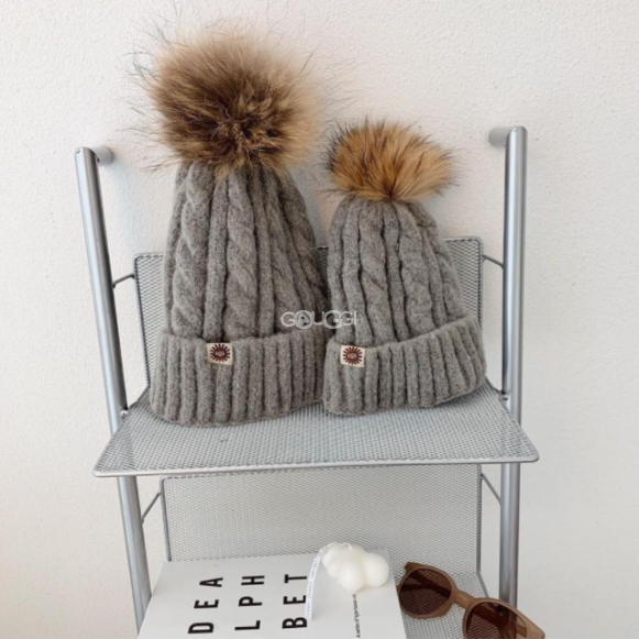 UGG Hat Gray