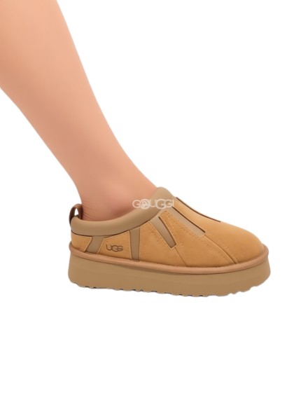Ugg Classic Slipons Chestnut